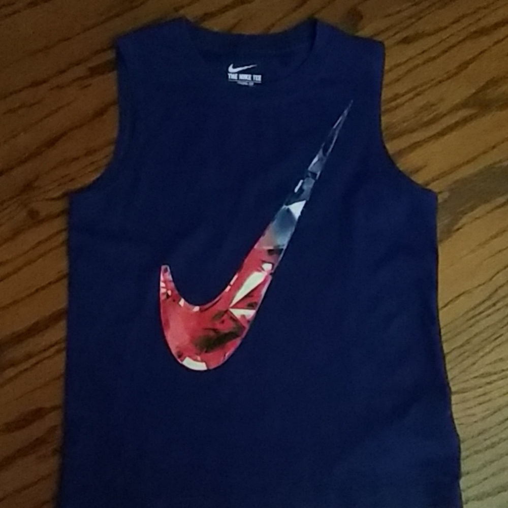 Boys Nike sleeveless